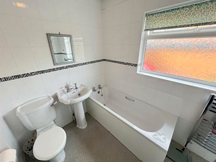 3 Bedroom Detached Bungalow For Sale In Blundies Lane, Enville, Stourbridge, DY7