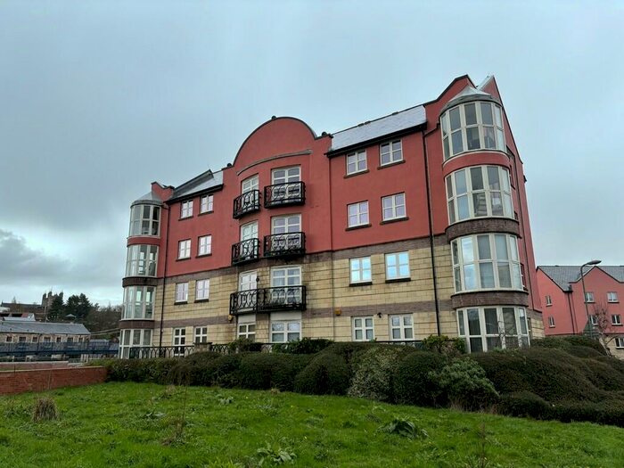 3 Bedroom Flat To Rent In Waterside, Exeter, EX2