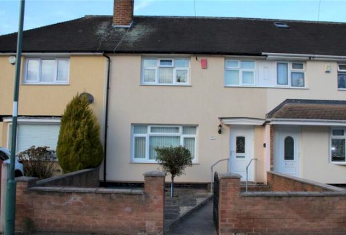 3 Bedroom House To Rent In Thistledown Road, Clifton, NG11