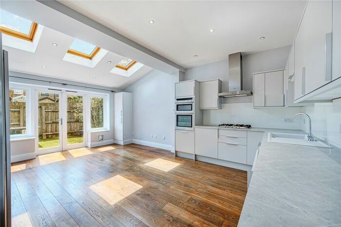 3 Bedroom Terraced House To Rent In Brookfield Road, London, W4