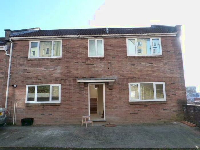 1 Bedroom End Of Terrace House To Rent In Dove Street, Kingsdown, Bristol, BS2