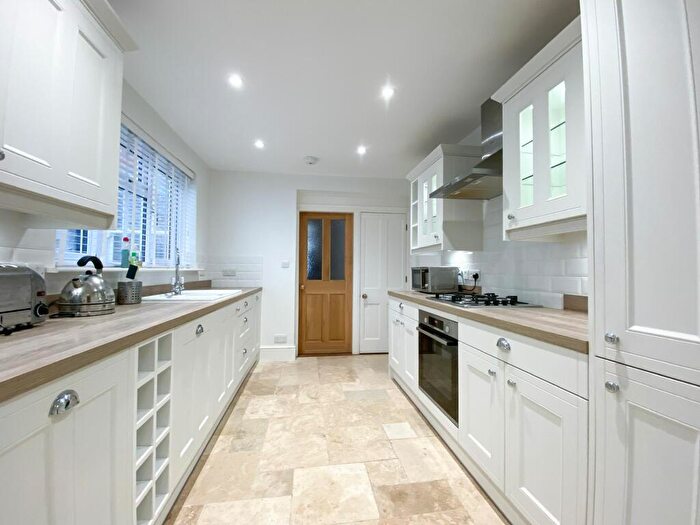 3 Bedroom Terraced House To Rent In Curzon Street, Reading, RG30