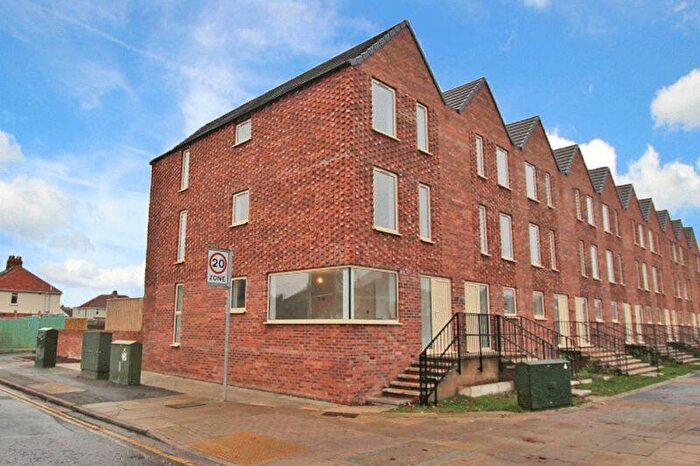 4 Bedroom Town House To Rent In Darlington Court, Grimsby Road, Cleethorpes, DN35