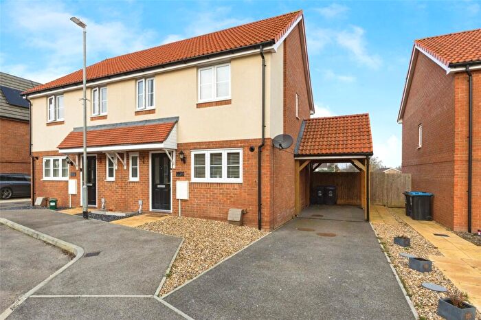 3 Bedroom Semi-Detached House For Sale In Wheatsheaf Square, Whitfield, Dover, Kent, CT16