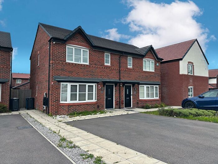 3 Bedroom Semi-Detached House For Sale In Carsington Water, Warrington, WA5