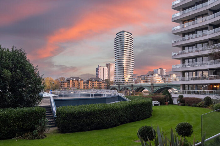 2 Bedroom Flat For Sale In Chelsea Crescent, Chelsea Harbour, SW10