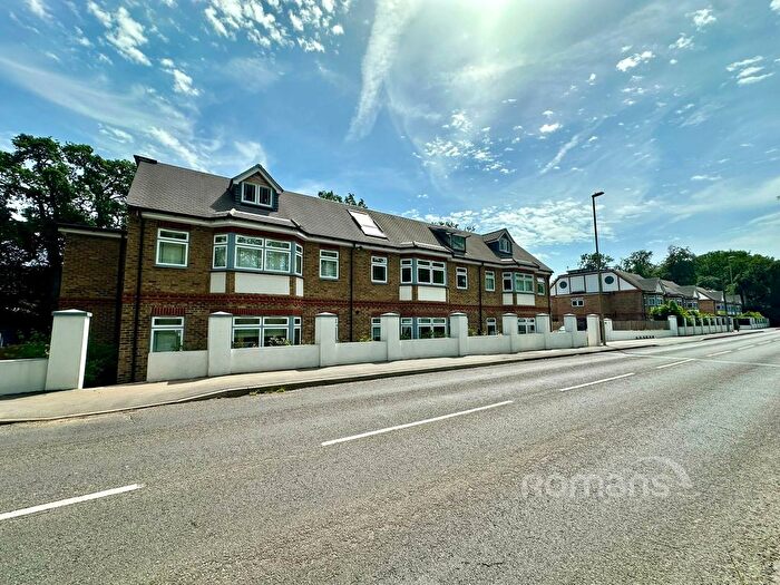 2 Bedroom Flat For Sale In Fairway Heights, Minley Road, Fleet, GU51