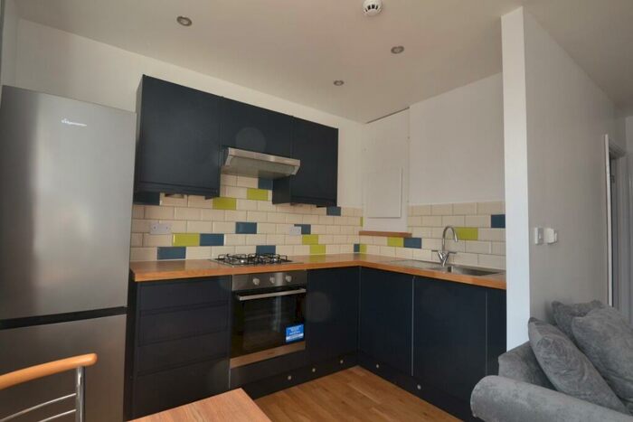 1 Bedroom Flat To Rent In Langford Road, West Didsbury, Manchester, M20