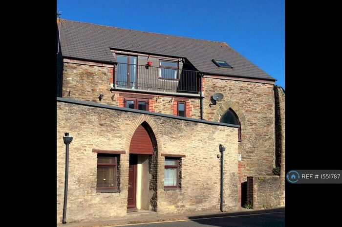 1 Bedroom Flat To Rent In Escomber, Callington, PL17