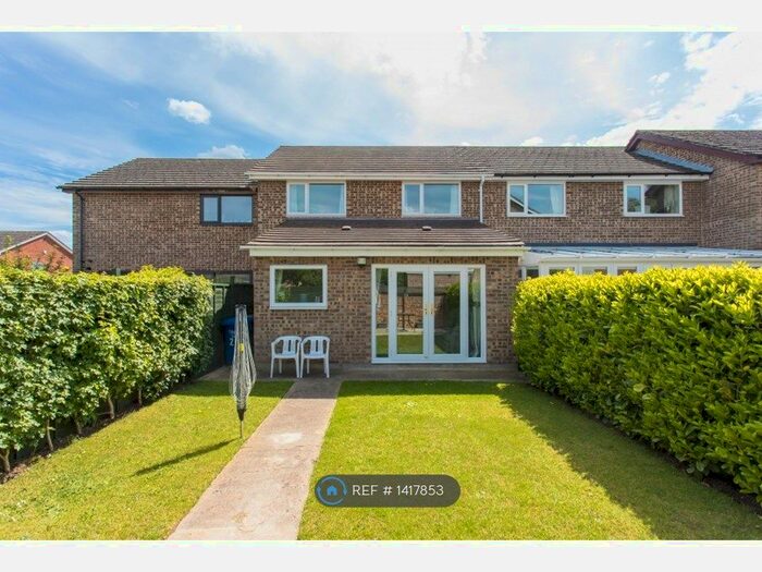 3 Bedroom Terraced House To Rent In Begbroke Crescent, Oxford, OX5