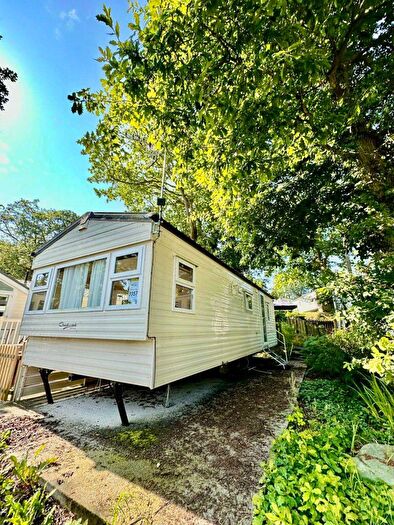 2 Bedroom Park Home For Sale In Sirior Bach Caravan Park, LL22