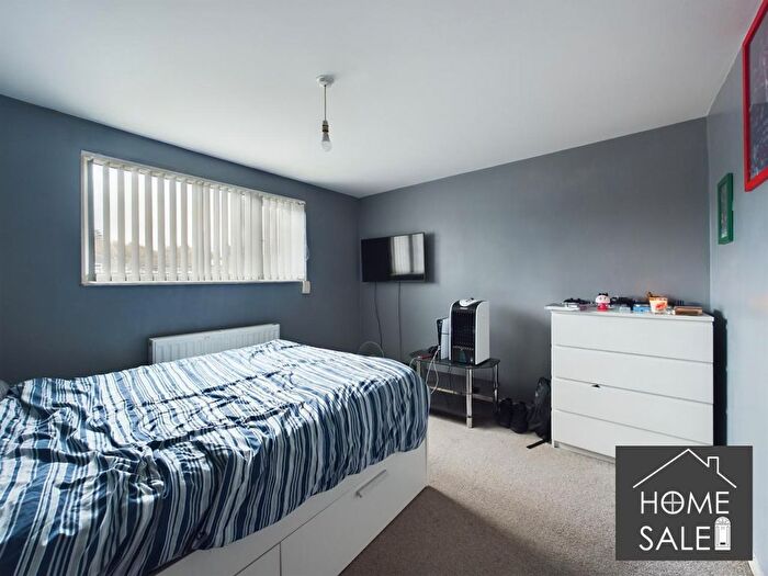 3 Bedroom Terraced House For Sale In Lasham Court, Bellinge, Northampton, NN3
