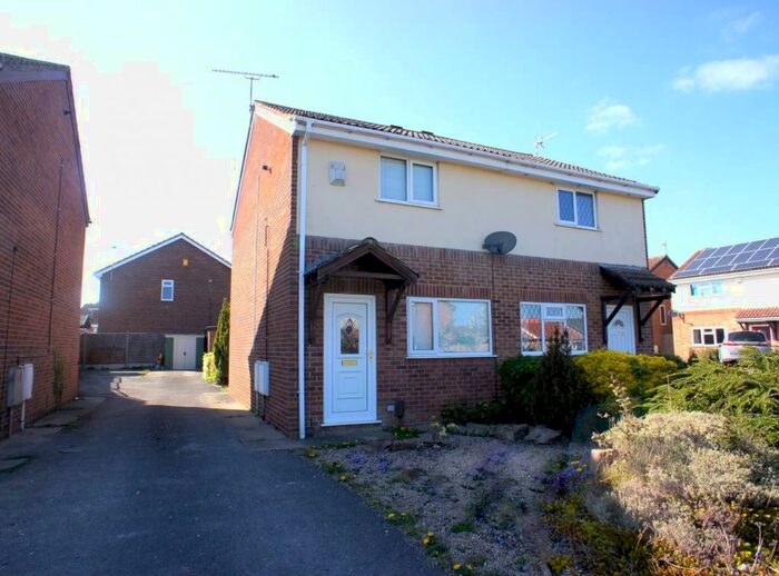 2 Bedroom Semi-Detached House To Rent In Hobkirk Drive, Sinfin, DE24