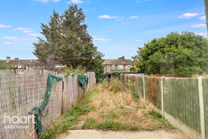3 Bedroom Terraced House For Sale In Third Avenue, Dagenham, RM10