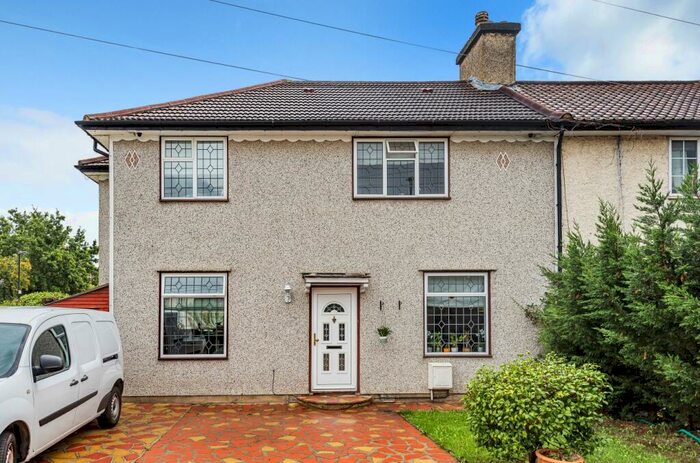 5 Bedroom End Of Terrace House To Rent In Pendragon Road Bromley, BR1