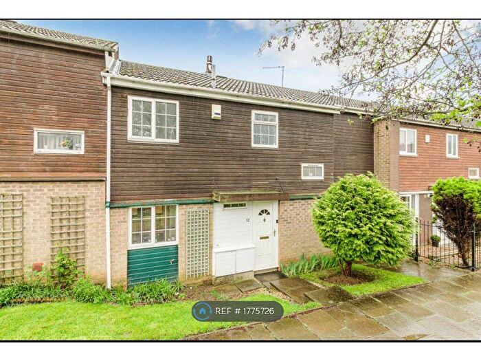 4 Bedroom Terraced House To Rent In Nicholls Court, Northampton, NN3