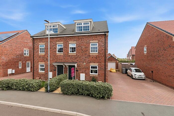 4 Bedroom Semi Detached House For Sale In Orchard Way, Corby Glen, Grantham, NG33