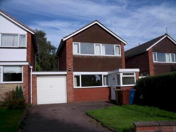 3 Bedroom Semi-Detached House To Rent In Underwood Close, Parkside, Stafford ST16