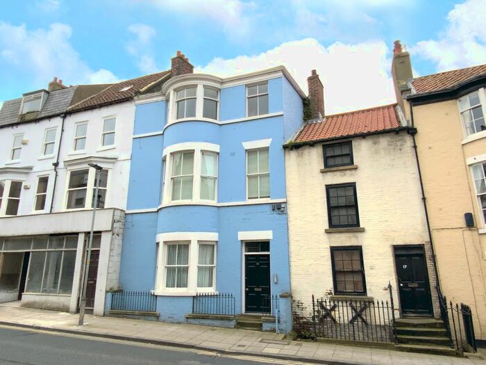 2 Bedroom Flat To Rent In Queen Street, Scarborough, YO11