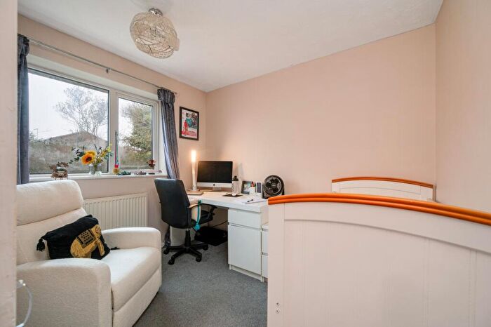 2 Bedroom End Of Terrace House For Sale In West Street Gardens, Stamford, PE9 - Photo 11