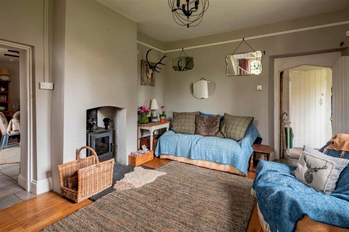 2 Bedroom Semi-Detached House For Sale In Chantry, Frome, BA11