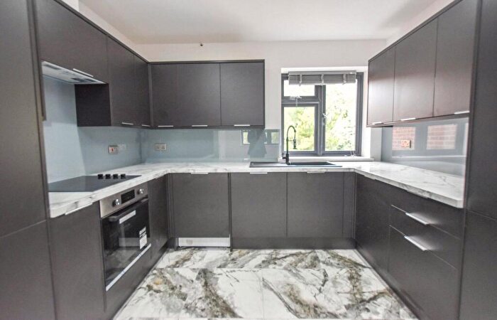 1 Bedroom Apartment To Rent In Banstead Road, Purley, CR8