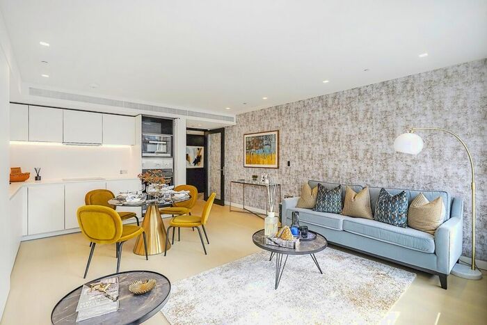 1 Bedroom Flat To Rent In New Oxford Street, London, WC1A