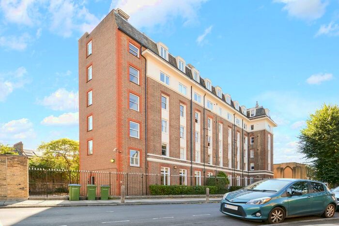 2 Bedroom Flat To Rent In Dartmouth House, Greenwich, London, SE10