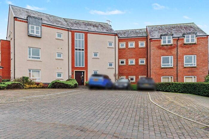 2 Bedroom Flat For Sale In Addison Drive, Stratford-Upon-Avon, CV37