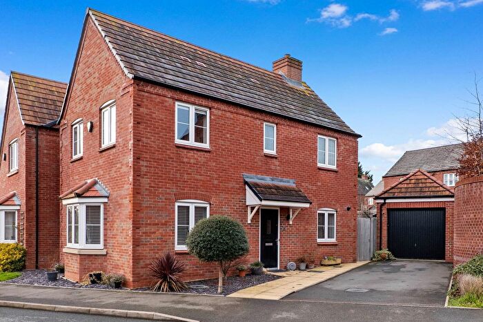 3 Bedroom Detached House For Sale In Pine View Drive, Leigh Sinton, Malvern, Worcestershire., WR13