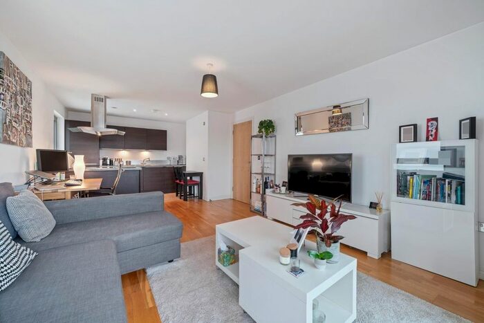 1 Bedroom Flat To Rent In The Lock House, Camden, NW1