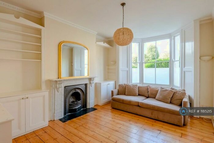 3 Bedroom Maisonette To Rent In Prince Of Wales Road, London, NW5