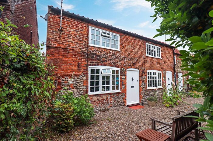 1 Bedroom Terraced House For Sale In Norwich Road, Holt, NR25