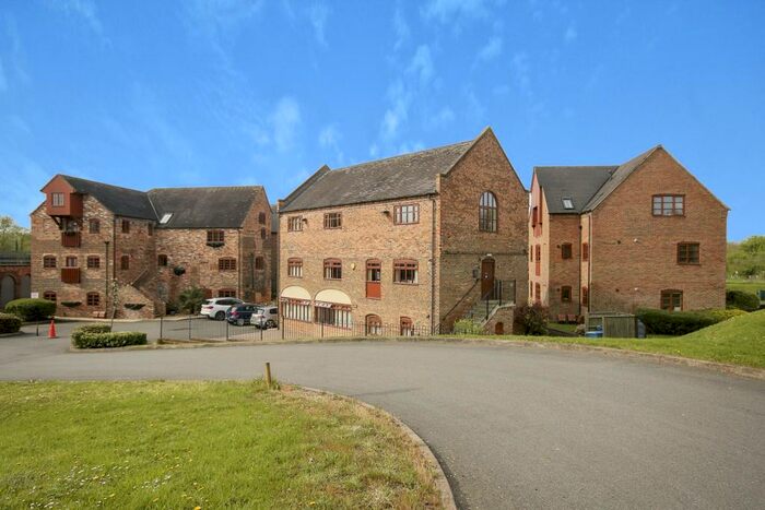 2 Bedroom Flat For Sale In The Watermill, Arden Mews, Kingsbury, Tamworth, B78