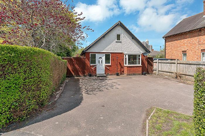 4 Bedroom Detached House For Sale In Forest Road, Loughborough, LE11