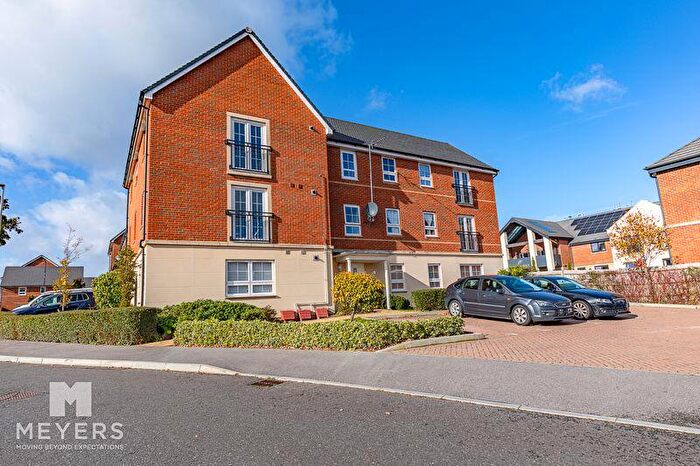 2 Bedroom Apartment For Sale In Abraham Drive, Hamworthy, Poole, BH15
