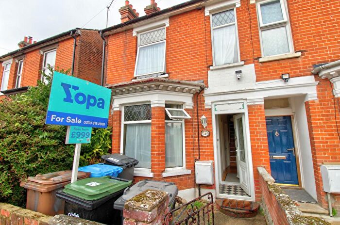 3 Bedroom Semi Detached House For Sale In Sherrington Road, Ipswich, IP1