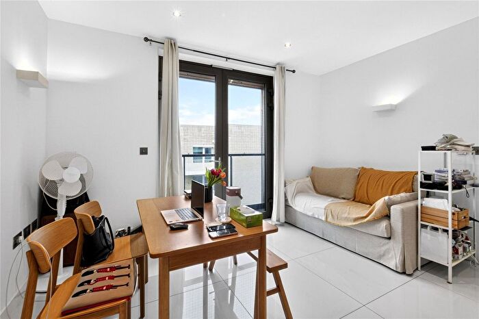 1 Bedroom Flat To Rent In Haven Way, London, SE1