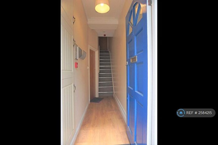 Studio To Rent In Trundleys Road, London, SE8