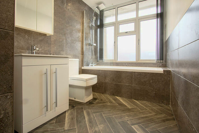 1 Bedroom Flat To Rent In Crockhamwell Road, Woodley, Reading, RG5