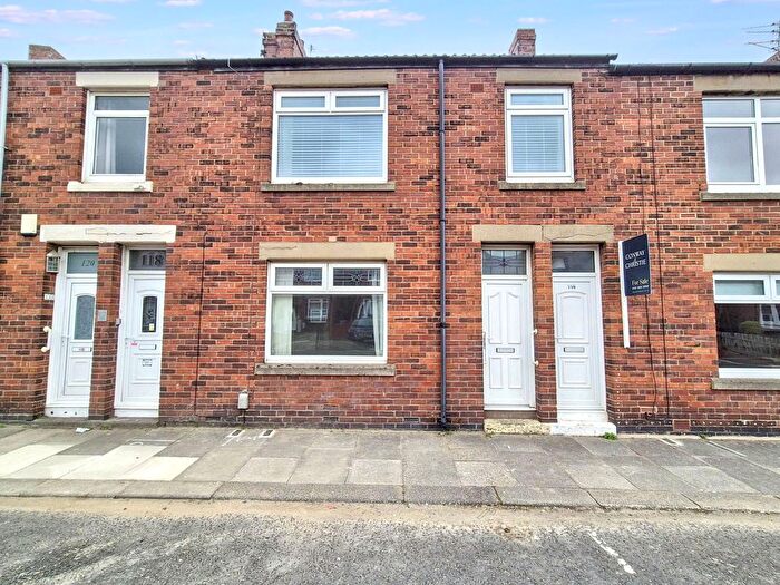 2 Bedroom Flat For Sale In Northbourne Road, Jarrow, NE32