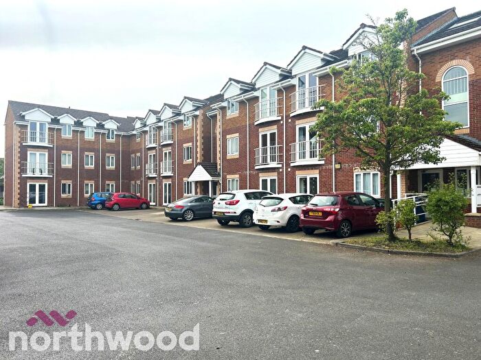 2 Bedroom Flat For Sale In The Quays, Burscough, L40