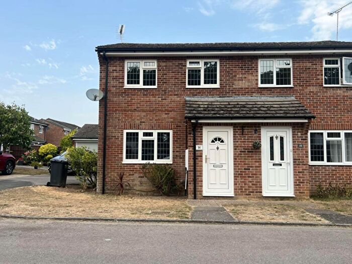 3 Bedroom Semi-Detached House To Rent In Lavington Gardens, North Baddesley, SO52