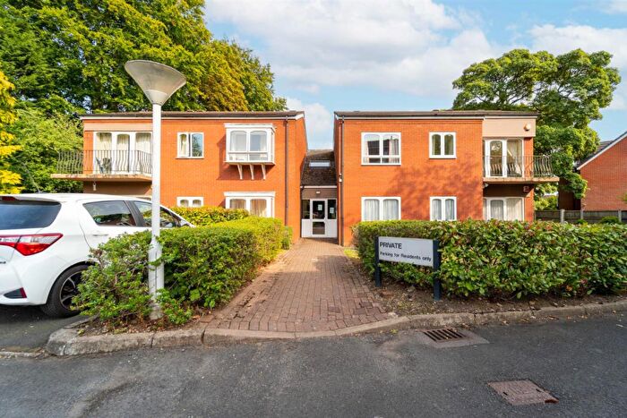 2 Bedroom Apartment To Rent In Harborne Park Road, Birmingham, B17