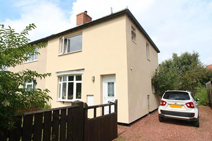 3 Bedroom Semi-Detached House For Sale In Town Green, Manfield, Darlington, DL2