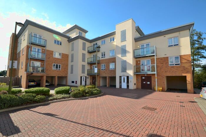 2 Bedroom Flat To Rent In Todd Close, Borehamwood, WD6