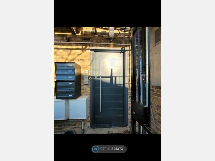 1 Bedroom Flat To Rent In Bedford Hill, London, SW12