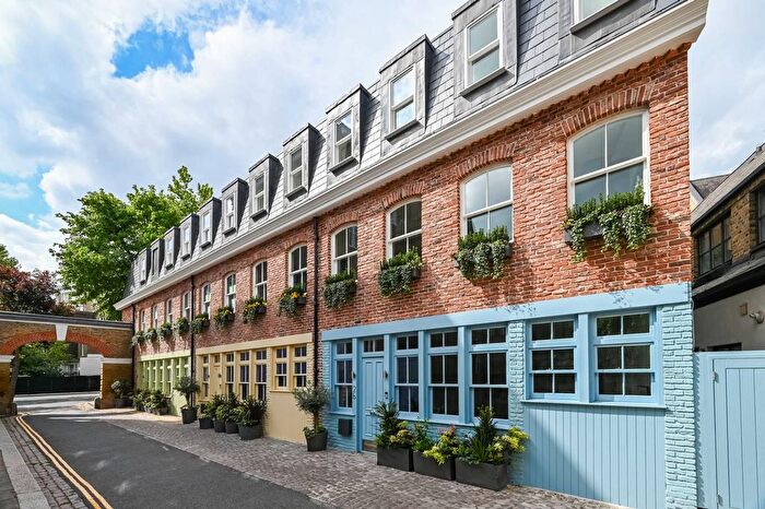 3 Bedroom End Of Terrace House For Sale In Lexham Mews, Kensington, W8