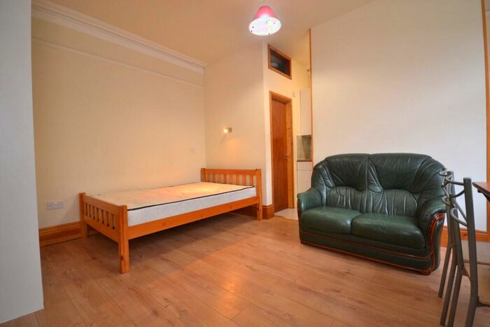 Studio To Rent In Denmark Road, Reading, RG1