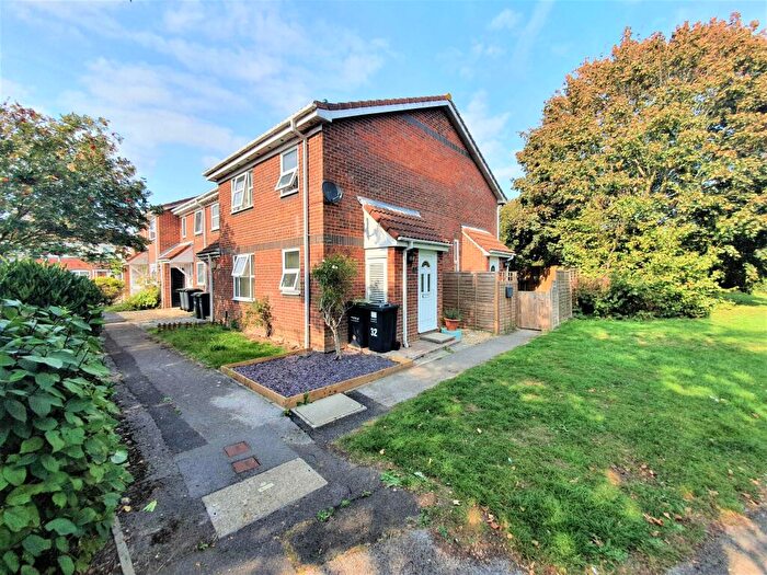 1 Bedroom House To Rent In Heather Close, Gosport, PO13